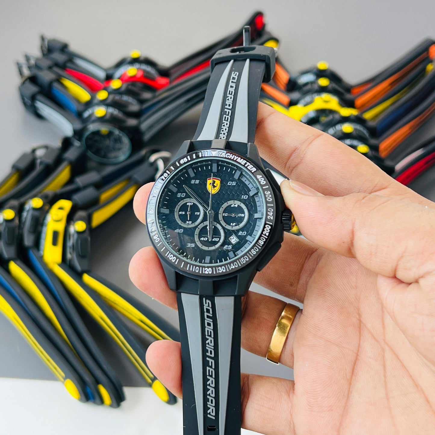 LUXURY SCUDERIA FERRARI