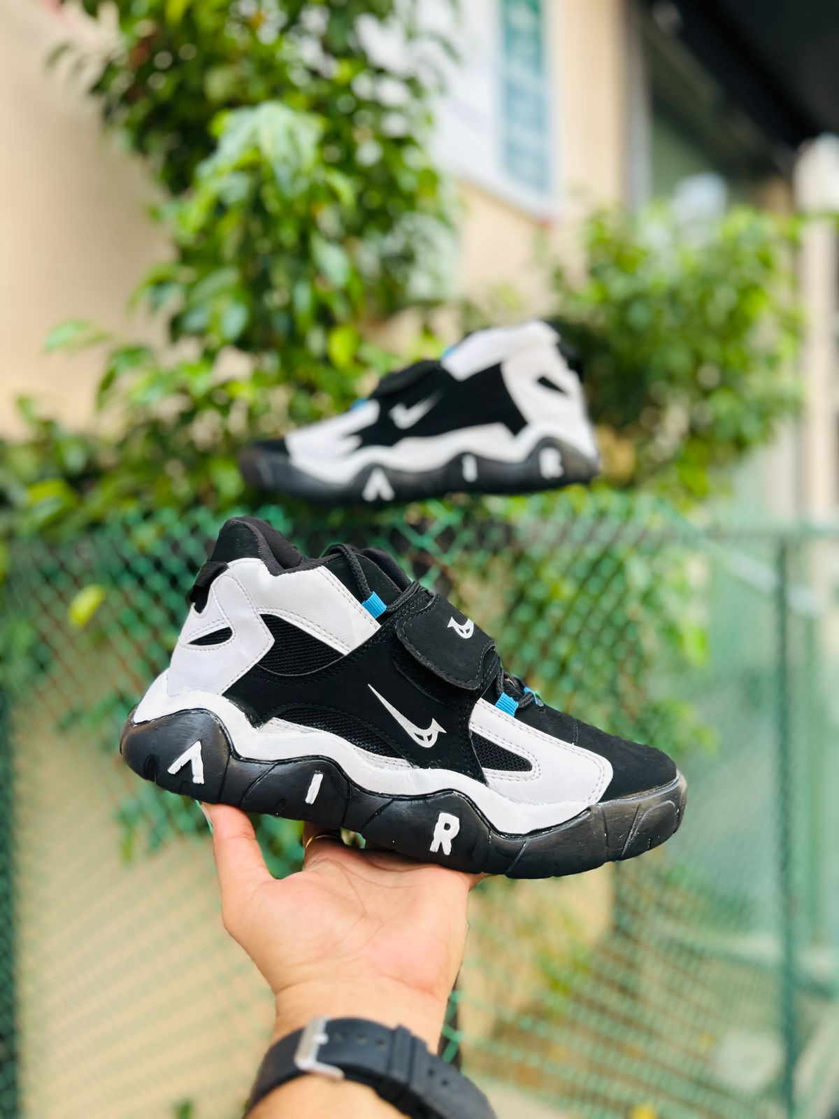 NIKE AIR