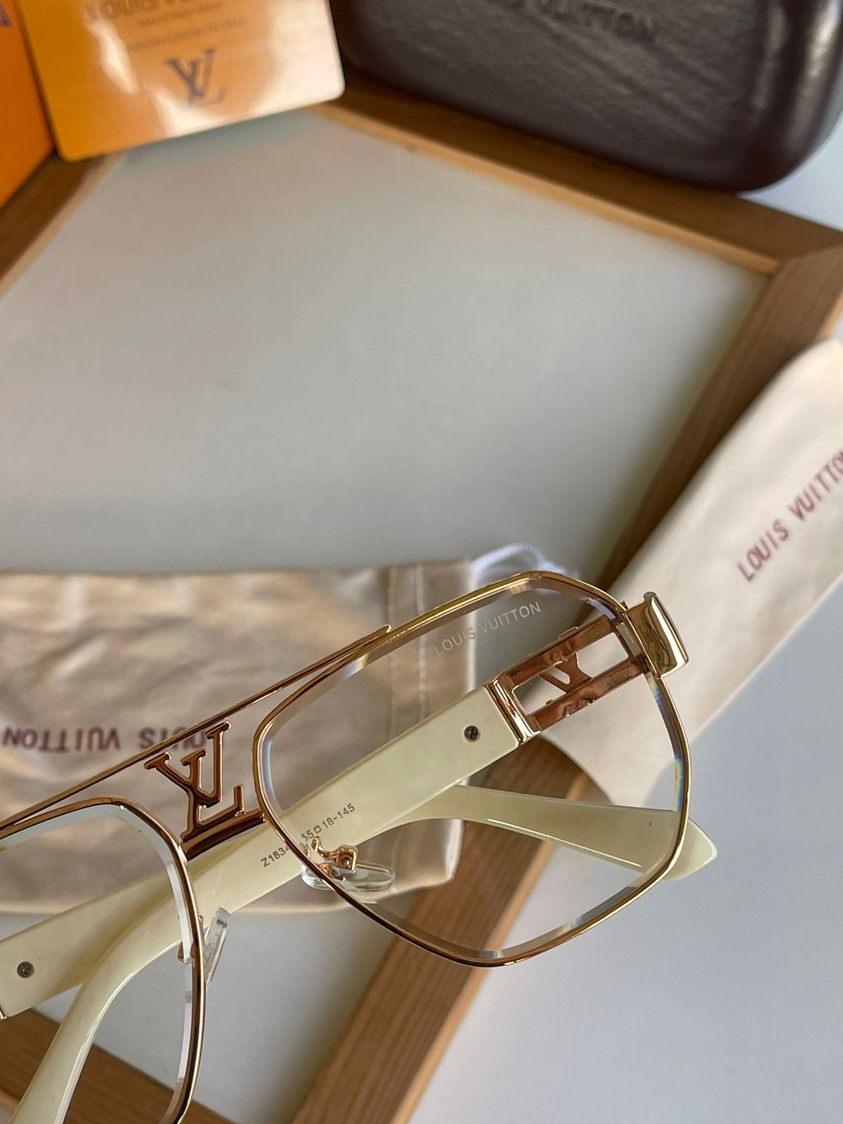 Lv premium transparent unisex luxury sunglasses