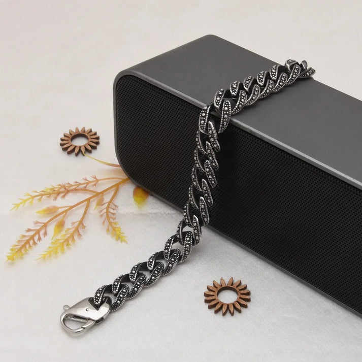 Dainty Design Best Quality Silver & Black Color Bracelet  - Style C207 - AmazingBaba