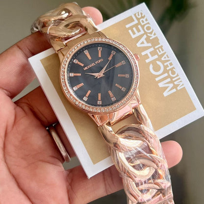very distictive design luxuy watch - AmazingBaba