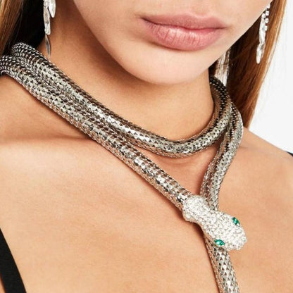 Snake Viper Round  Necklace