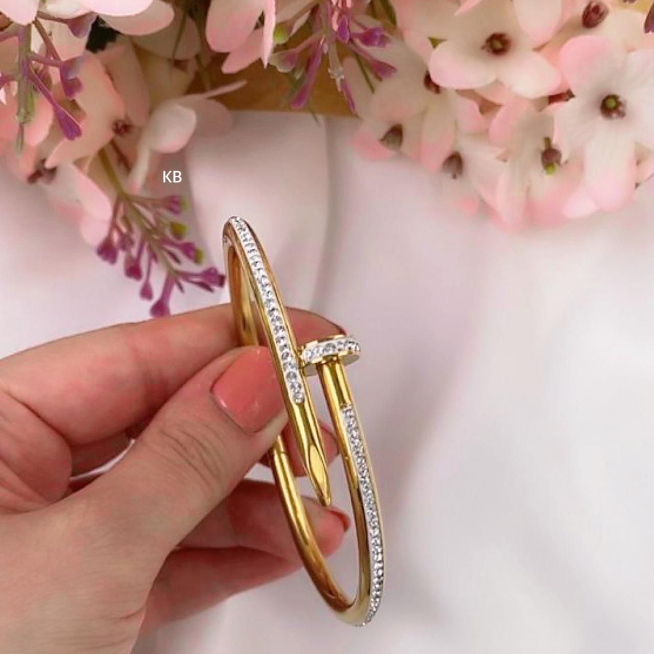 Luxury ctr premium women bracelet