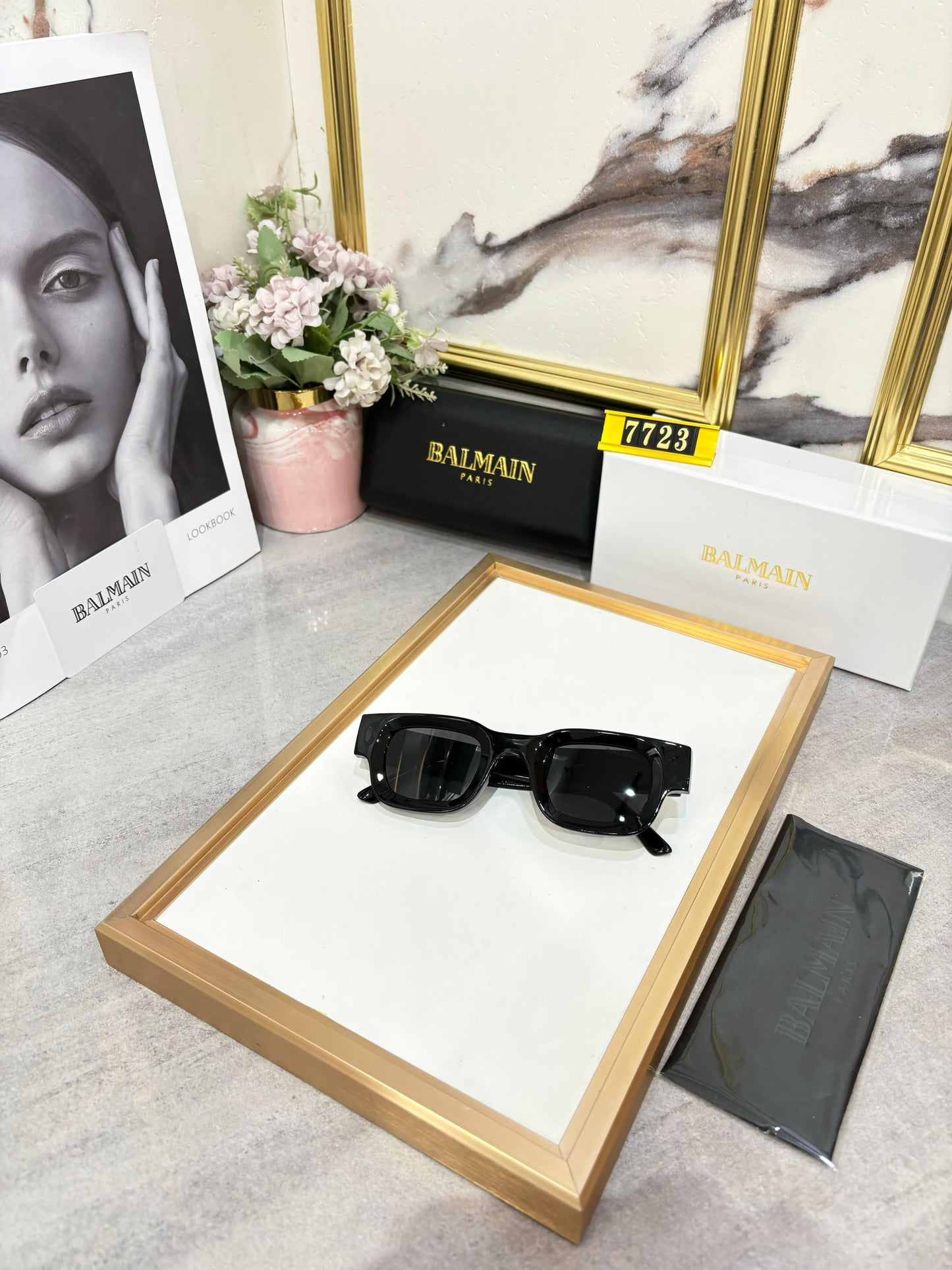 BURBERRY SUNGLASS