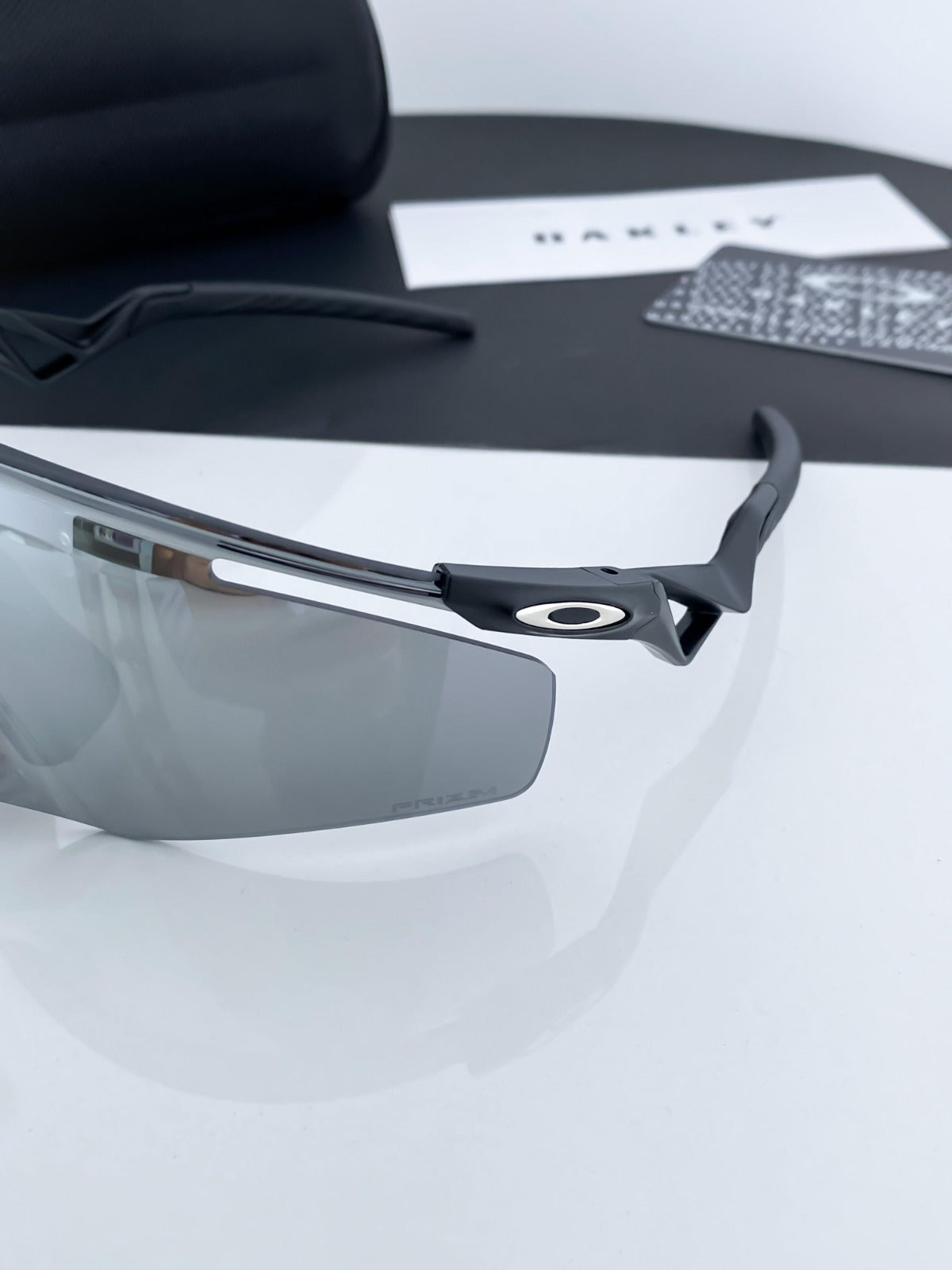 Oakley mens sunglasses