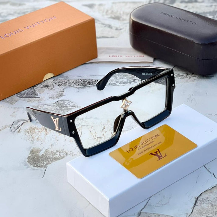 Amazing stylish pair of sunglasses - AmazingBaba