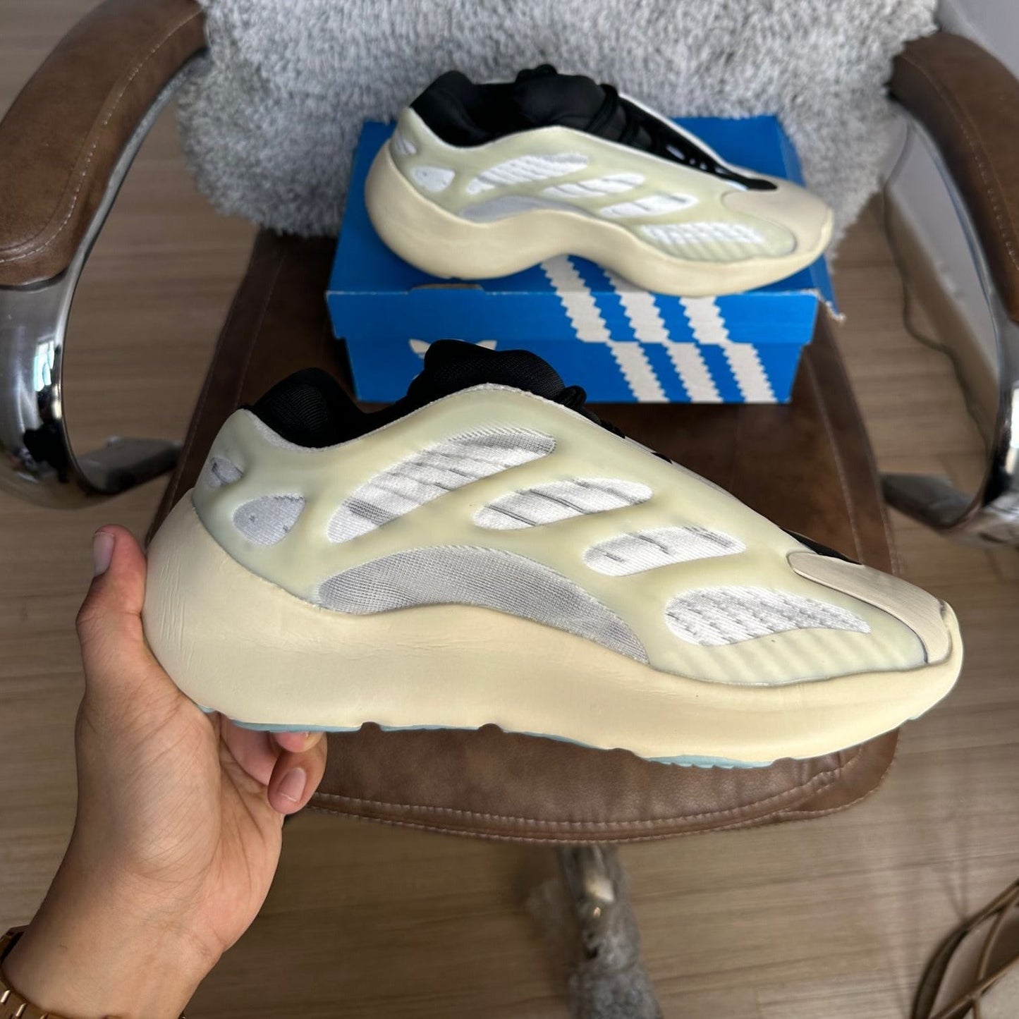 AMAZING PREMIUM SNEAKERS SHOES - AmazingBaba