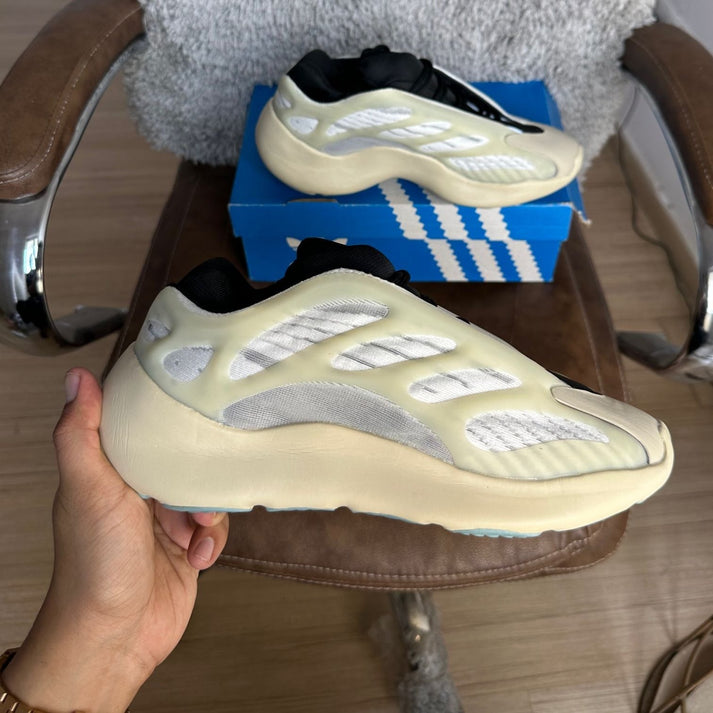AMAZING PREMIUM SNEAKERS SHOES - AmazingBaba