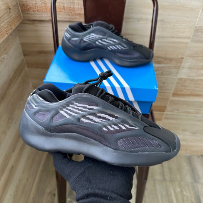 Amazing Yezzy 700 Azeal shoes