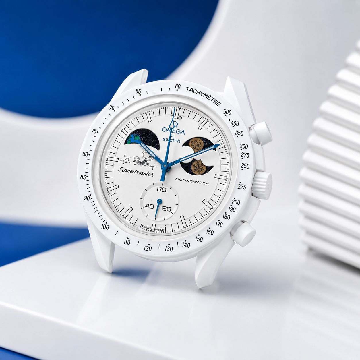 Omega X swatch moonswatch snoopy edtion