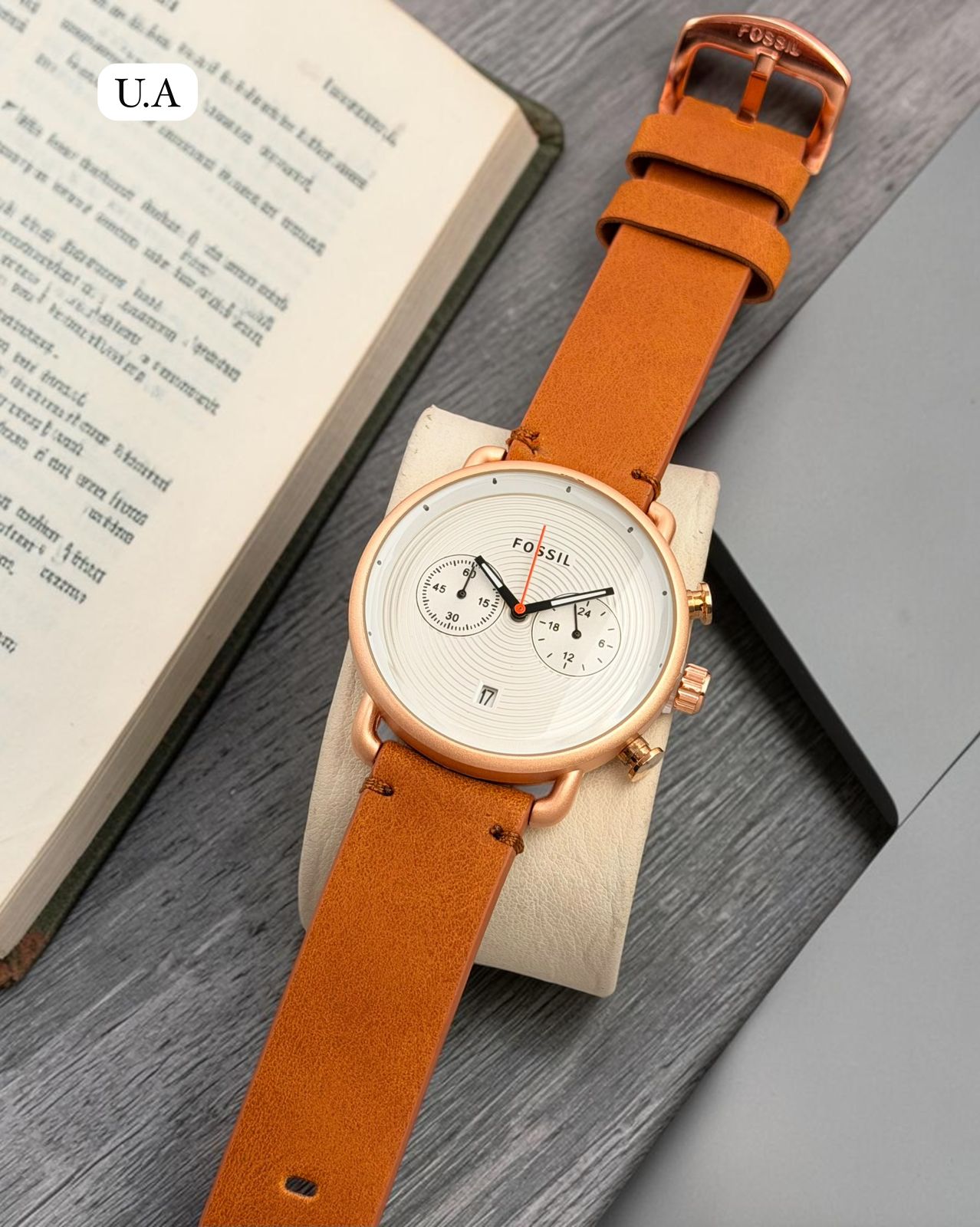 LUXURY FOSSIL