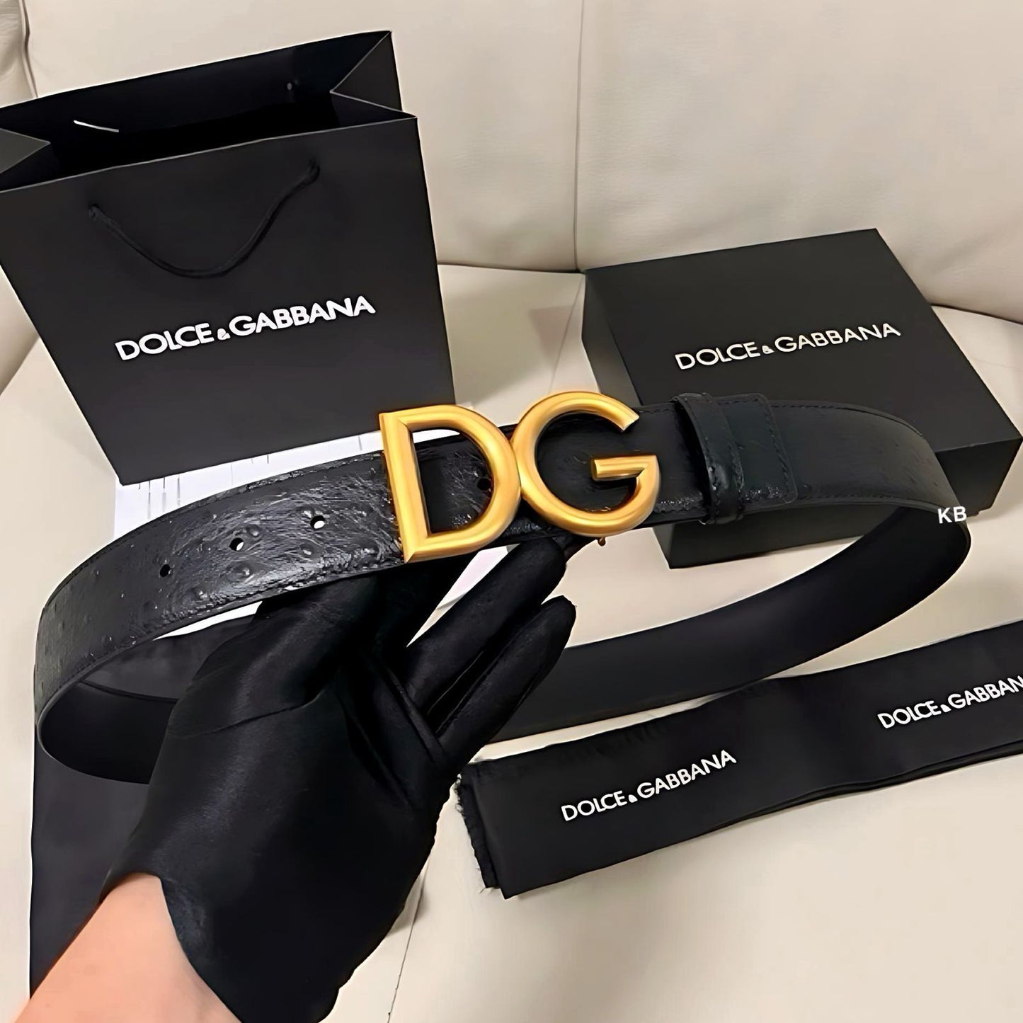 DOLCE &amp; GABBANA SIGNATURE LOGO BUCKLE WITH TEXTURE STRAP