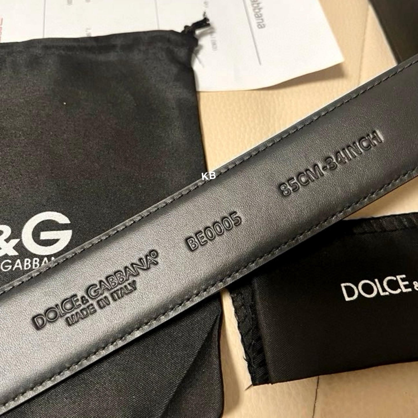 DOLCE &amp; GABBANA SIGNATURE LOGO BUCKLE WITH TEXTURE STRAP