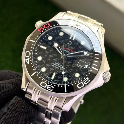 Amazing omg iconic speed master watch