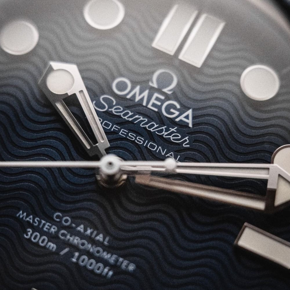 Amazing omg James Bond 60th anniversary watch