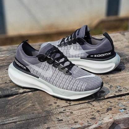 Amazing Nk zoom Invincible shoes